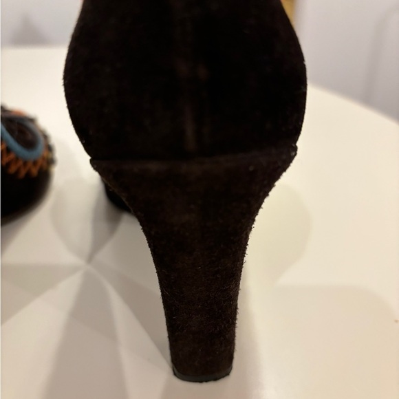 Miu Miu Suede Embroidered Pumps - Picture 2 of 13